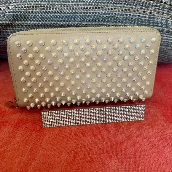 CHRISTIAN LOUBOUTIN STUDDED WALLET CREAM W/IRIDESCENT EUC GORGEOUS - Picture 2 of 12